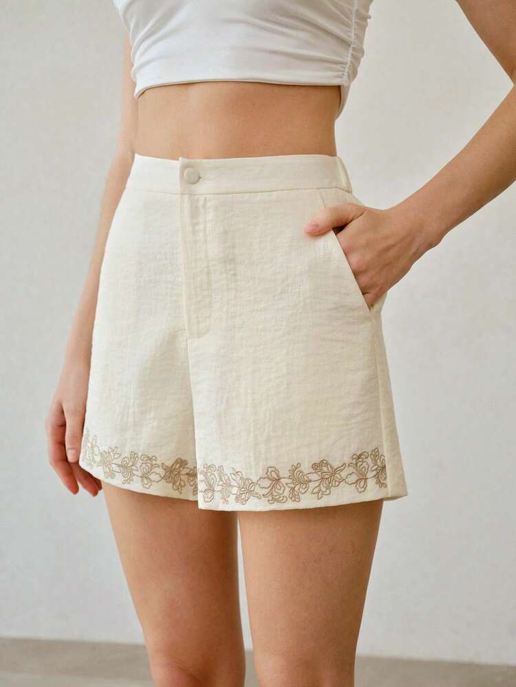WOMEN'S APRICOT LINEN-LIKE FLORAL EMBROIDERED ELEGANT COMMUTER SHORTS