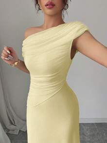 Modelyn 女士网纱不对称肩部褶皱拼接下摆法式优雅纯净正式连衣裙 - 淡黃色 - 查看 3