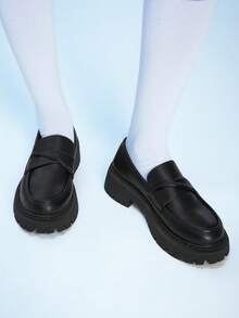 Sugerpunk Women's Versatile Fashion Flat Shoes For Daily Wear - Black - View 3