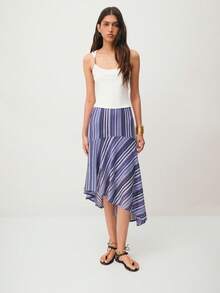 Nöista Embellished Black Thong Sandals. A Sleek Black Sandal Design Featuring A Central T-Strap Adorned With Intricate Gold Geometric Beads-The Perfect Blend Of Bohemian Flair And Refined Elegance. - Black - View 6