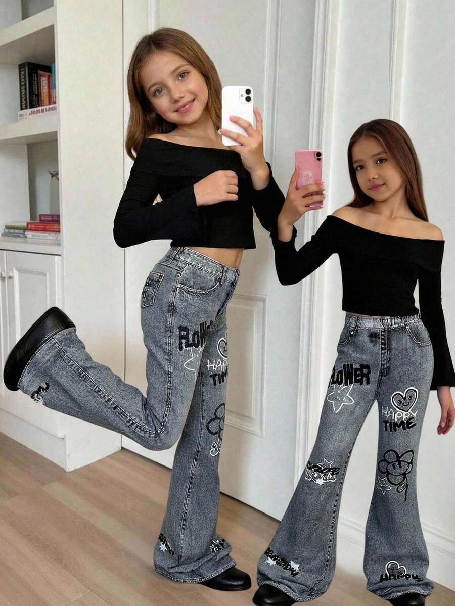 SHEIN 小女孩豹纹网眼露肩喇叭长袖短款上衣搭配纯黑色喇叭裤 2 件套，休闲优雅的日常穿着，女孩豹纹装小女孩黑色装猎豹印花上衣儿童儿童豹纹上衣女孩黑色喇叭裤 - 黑色 - 查看 1