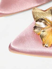 Mnmlis Ladies Pointed Comfortable Inner Hollow Metal Decorative Buckle Flat-Soled Shoes - Pink - View 5