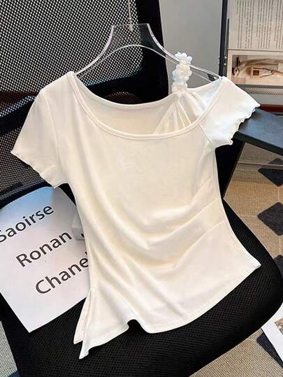 GlowEve Dam enfärgad asymmetrisk axel 3D blommig kortärmad t-shirt