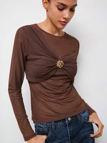 Maija 1件女士长袖扭结前襟修身上衣，棕色 - 棕色 - 查看 6