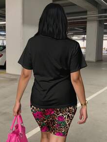 Slaydiva Casual Loose Rose Leopard Print Bow Graphic Round Neck Short Sleeve T-Shirt And Shorts Set, Suitable For Summer Music Festivals, Plus Size - Multicolor - View 3