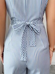 SHEIN Elenzya Bộ jumpsuit nữ thanh lịch màu xanh trắng kẻ sọc cổ chữ V, eo chéo, ống rộng, thích hợp cho mùa xuân/hè. - Xanh và trắng - Xem 4