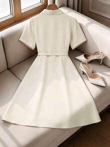 Franclia Vestido mini de manga corta con cuello de camisa, botones metálicos, cintura ajustable con cordón, bolsillos y pliegues delanteros para mujer de talla grande. Elegante, de estilo romántico francés, versátil para oficina, viajes, playa y ocasiones casuales. Nuevo para primavera/verano. - Albaricoque - Ver 2