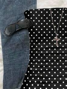 SHEIN EZwear ملابس علوية قصيرة مطوية بنقشة نقاط بيضاء وسوداء للنساء ذوات الحجم الكبير، بأسلوب هيبي وجذاب وكيوت، مناسبة لمهرجانات الموسيقى Y2K - متعدد الألوان - مشاهدة 4