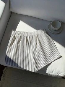 Comfortcana 大码女式休闲宽松黑白条纹印花短裤 - 彩色 - 查看 3