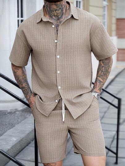 Manfinity CasualCool Men's Summer Casual Short Sleeve Shirt And Shorts Set