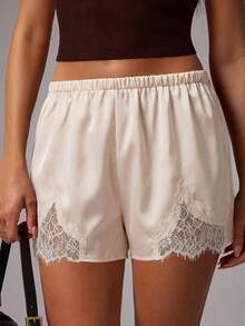 Avenya Quần short ống rộng cạp chun phối ren satin tương phản - Rượu sâm banh - Xem 2
