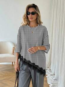 SHEIN LUNE 女士休闲纯色不对称下摆蕾丝拼接T恤，百搭日常穿着，春夏休闲上衣，适合度假、夏季、春季、春假及各种场合，包括沙滩装、休闲衬衫、外套和夏季上衣。 - 彩色 - 查看 6