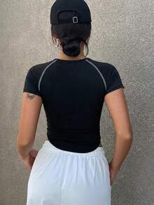 DAZY 女士半拉链立领短袖修身露脐休闲运动T恤 夏季 - 黑色 - 查看 3