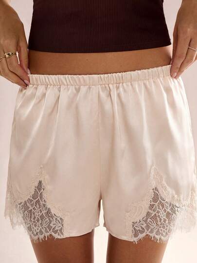 Avenya 缎面撞色蕾丝松紧腰宽松短裤