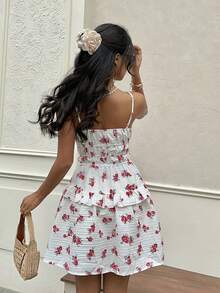 Serisse Vestido Curto Franzido na Cintura com Estampa Floral Miúda Rosa para Férias de Verão, Vestido de Verão Elegante para Férias, Vestido de Férias para Mulheres, Looks de Verão Femininos, Roupas de Resort para Mulheres, Vestido Rosa para Mulheres, Looks de Verão Femininos - Multicolorido - Visão 6