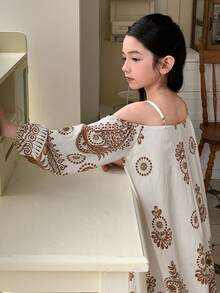 DAZY 少女休闲波西米亚度假风佩斯利印花露肩灯笼袖宽松连衣裙，春夏秋季 - 杏色 - 查看 3