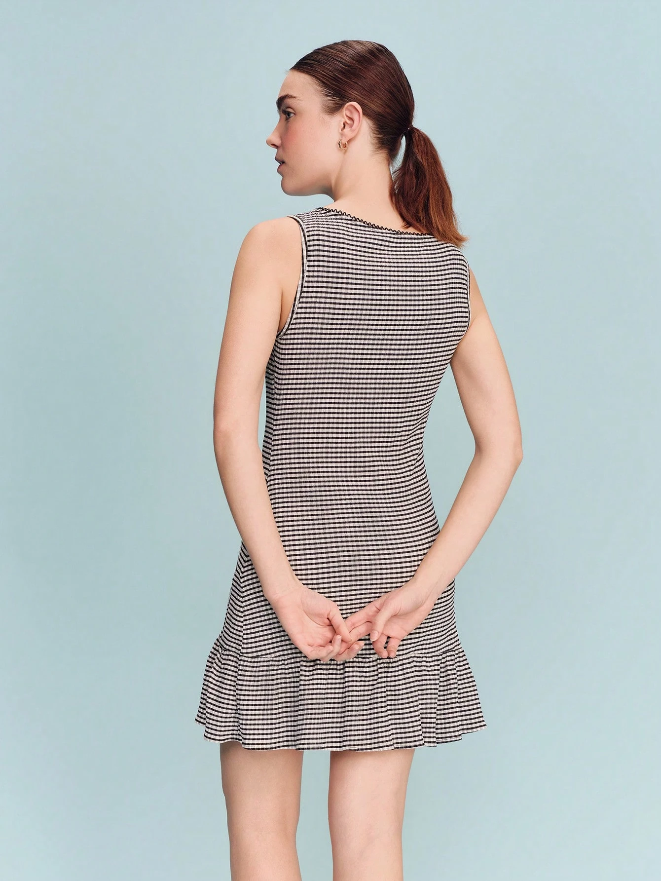 ギンガムチェック柄ミニワンピース ブラック&ホワイト ラッフルヘム 春夏