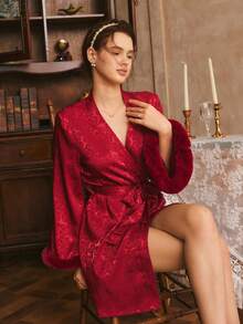 Mature And Elegant Jacquard Rose Pattern Ladies Robe, Southern France Style - Burgundy - View 1