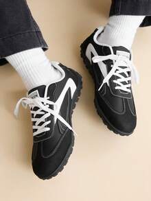 CUCCOO EASI Giày thể thao nam buộc dây đế bằng, giày bệt da lộn phối nhiều màu, giày sneaker phong cách đường phố trẻ trung, thoải mái, thoáng khí, đế bền, dễ mang vào/tháo ra, giày công sở cơ bản màu đen/xanh dương/vàng. - Đen và trắng - Xem 7