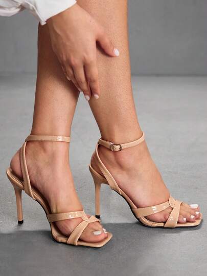 CUCCOO SZL Women Heeled Sandals