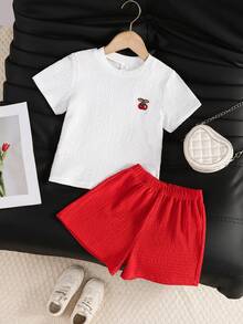 SHEIN Conjunto de camiseta de manga corta con bordado de corazón para niñas pequeñas, adecuado para uso casual, deportivo, al aire vacaciones - Rojo y blanco - Ver 3