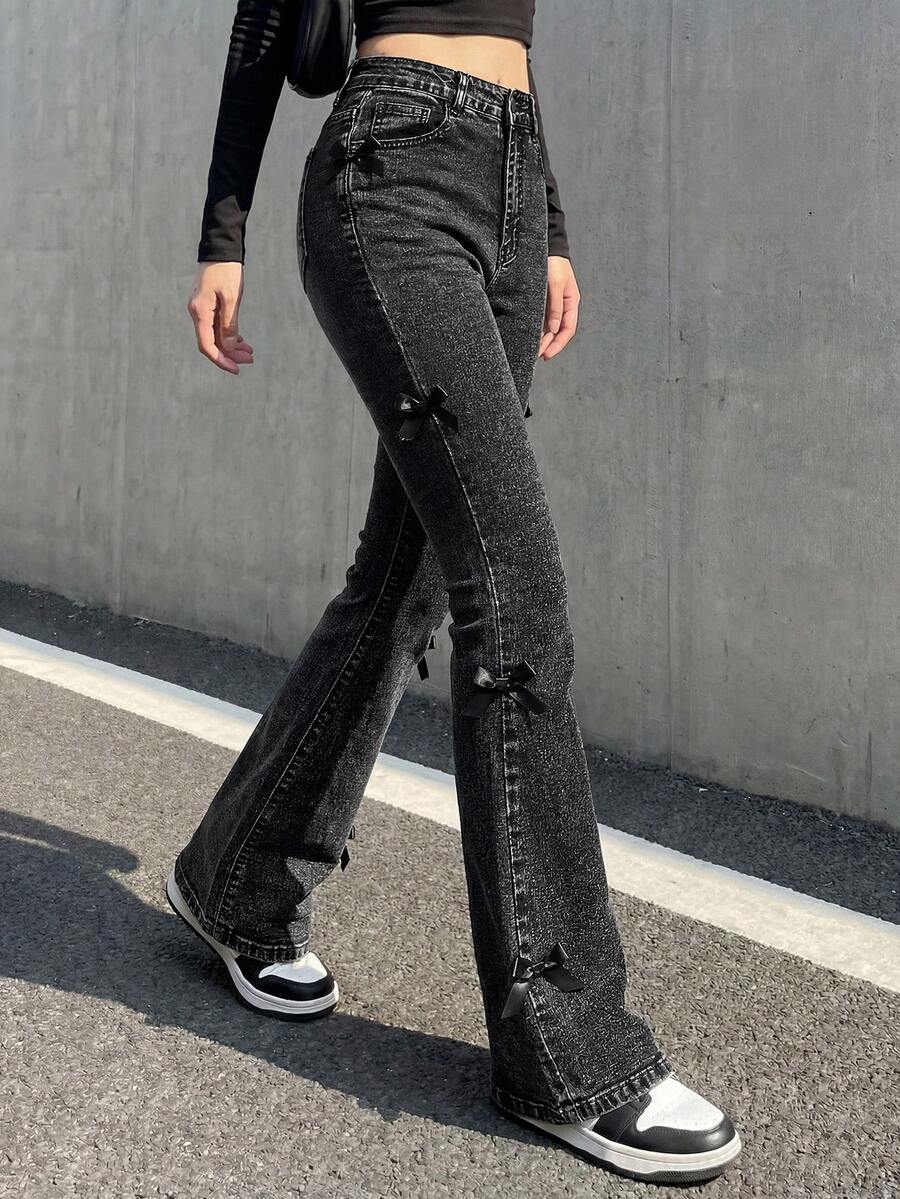 SHEIN Teen GirlFashion Personalized All-Season Versatile Black Applique 3D Embroidered Distressed Flared Jeans - Dark Grey - View 1