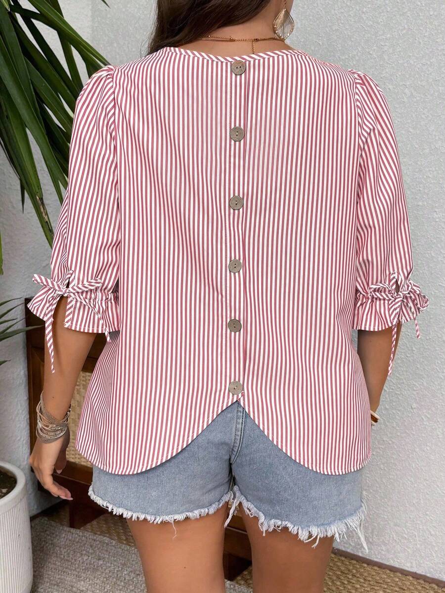 EMERY ROSE Striped Round Neck Cuff Tie Back Decor Button Plus Size Shirt - Red - View 1