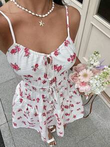 Serisse Vestido Curto Franzido na Cintura com Estampa Floral Miúda Rosa para Férias de Verão, Vestido de Verão Elegante para Férias, Vestido de Férias para Mulheres, Looks de Verão Femininos, Roupas de Resort para Mulheres, Vestido Rosa para Mulheres, Looks de Verão Femininos - Multicolorido - Visão 5