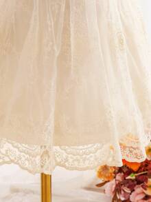 SHEIN Glamorique Kids 杏色刺绣网纱无袖蓬蓬裙，缎面面料，蝴蝶结装饰，优雅婚礼派对礼服，欧美风格，正式舞台表演礼服 - 杏色 - 查看 6