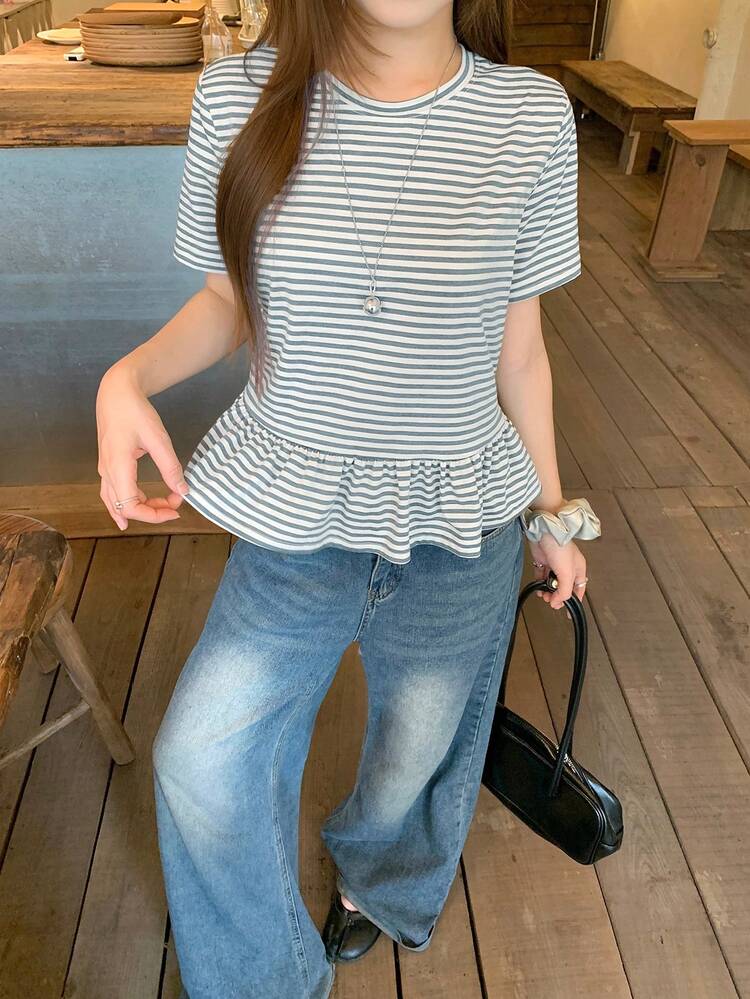 Women's Loose Fit Ruffle Hem Striped Long Sleeve T-Shirt, Minimalist Design Crop Tops Women