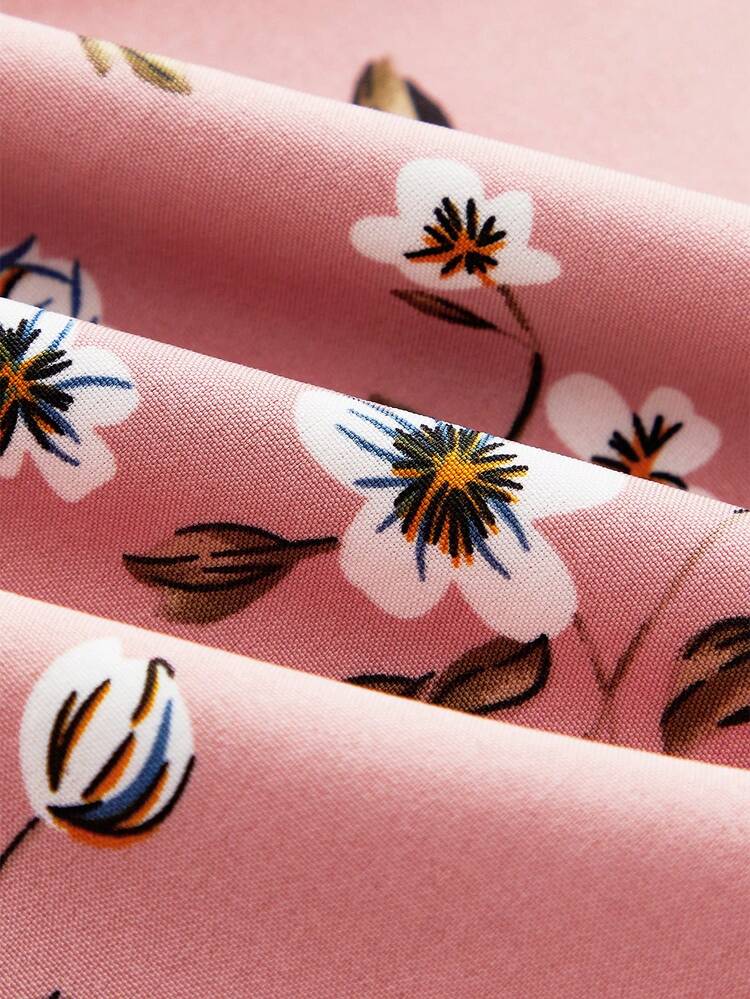 Vestido midi ajustado con estampado y busto fruncido