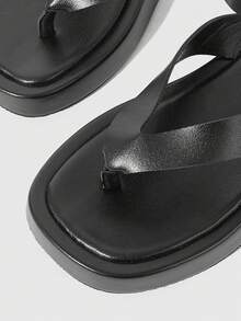 HighSole Sandal đế xuồng hở mũi có quai điều chỉnh dành cho nữ, mềm mại và thoải mái, chống trơn trượt, phù hợp cho đi làm, mua sắm, lễ hội âm nhạc, kỳ nghỉ biển, du lịch mùa hè. - màu đen - Xem 4