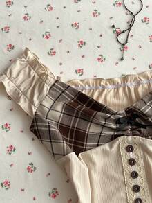 Glimmora 女士格子印花纽扣荷叶边下摆优雅衬衫 - 杏色 - 查看 4