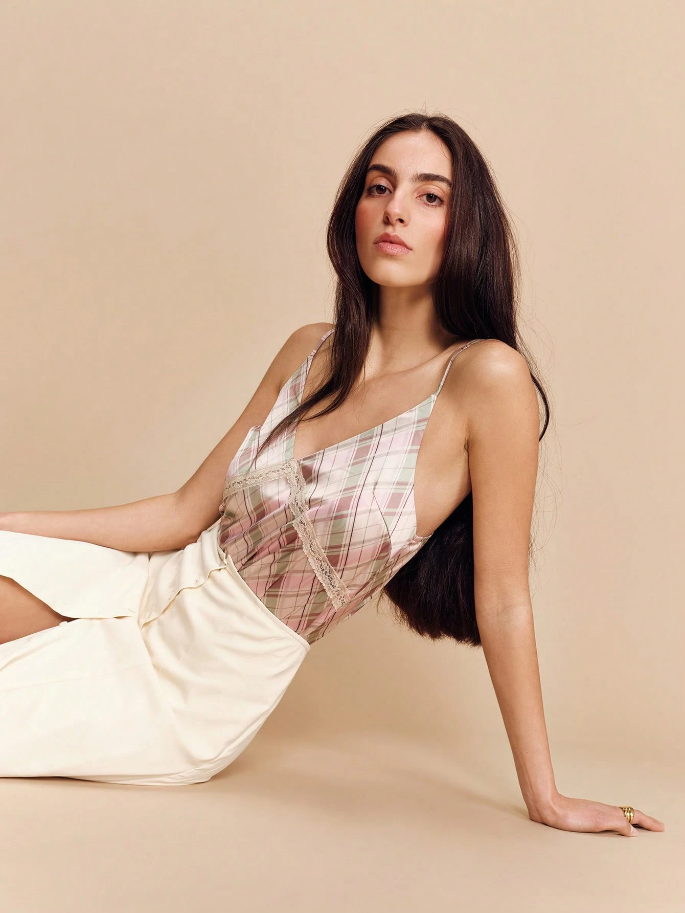 チェック柄サテンキャミソール レース付き 春夏 ヴィンテージ フレンチ パリジャン スタイル チェック柄トップス バケーション