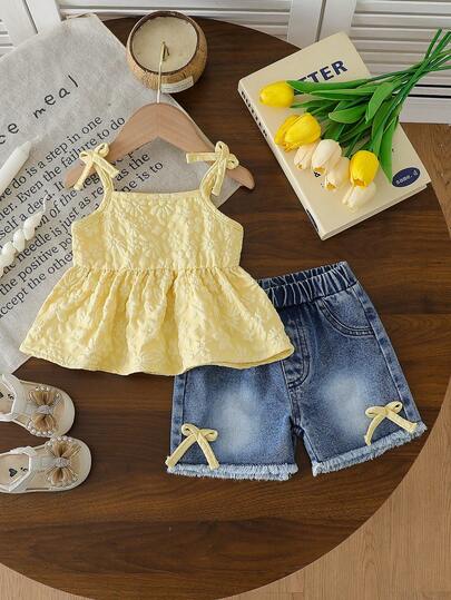 SHEIN Vintaside Kids Baby Girls' Sweet Floral Decor Camisole And Denim Shorts Set, Bow Detail, Suitable For Daily Outings, Casual Trips, Family Gatherings, Summer Shopping Summer Toddler Sets Baby Girls Clothes Yellow Baby Girl Casual 2pc Baby Girl Denim Setsnueva Moda Ss26 2026