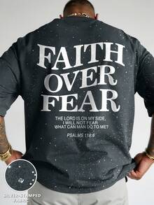 Manfinity EMRG 银箔字母印花休闲圆领短袖T恤，夏季 - 灰色 - 查看 1