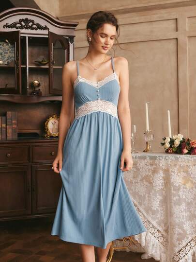 法国南部优雅蕾丝撞色提花针织吊带裙（女款）