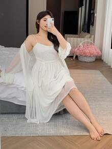 Dazy Plus Sexy Pure White Sleepwear 2 Pieces Set, Loose Robe & Nightgown, Elegant Plus Size Women Pajamas For Spring & Summer - White - View 7