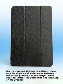 极简设计的黑色豹纹平板电脑保护套——是极简主义爱好者和现代风格追求者的理想之选。这款保护套采用翻盖设计，带有笔槽和自动睡眠/唤醒功能。 - 彩色 - 查看 2