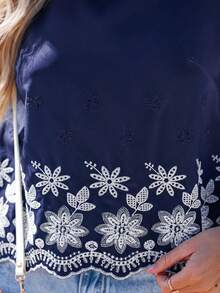 Sylviya 度假风刺绣仿亚麻女士短款衬衫，适合度假和户外活动 - 藏蓝色 - 查看 6