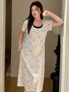 Dazy Plus Stretchy Fitted Butterfly Print Floral Bodycon Short Sleeve Sleepwear Nightgown - White - View 2