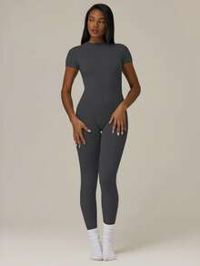 MUSERA ESSENTIALS 柔软触感短袖修身连体衣，基本款可爱休闲春夏度假节日音乐会日常穿着 - 深灰色 - 查看 6