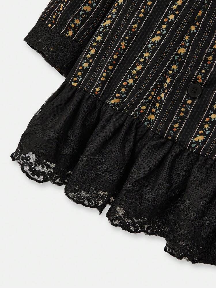 Schwarzes figurbetontes Blazer-Stil Minikleid mit maßgeschneiderter Taille, langen Ärmeln und Spitzensaum-Detail in gestreiftem Blumengewebe, elegantes feminines Kleid im französischen Stil, Pariser Stil