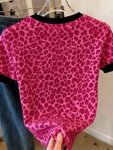 Resyla Regular Fit Round Neck Raglan Sleeve Leopard Print Contrast Trim Short Sleeve T-Shirt - Hot Pink - View 2