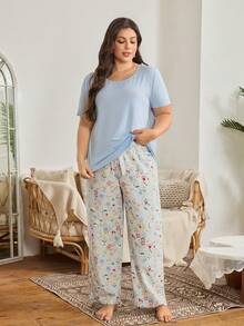 Serenescape Conjunto de pijama casual con top de camiseta de manga corta de cuello redondo y unicolor holgado en talla grande, combinado con pantalones rectos de pierna ancha con estampado floral - Multicolor - Ver 6