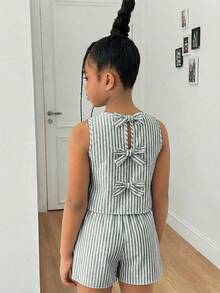 SHEIN 少女休闲日常蓝色条纹蝴蝶结露背背心和短裤两件套 - 橄欖綠 - 查看 2
