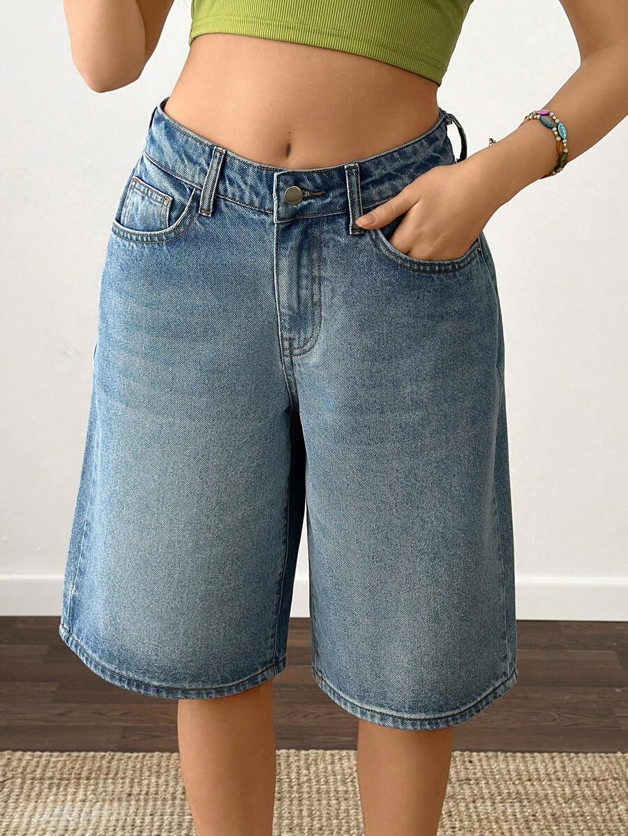 SHEIN Quần short denim dáng rộng, cạp thấp, dài đến đầu gối, cài cúc phía trước. - Rửa nhẹ - Xem 1