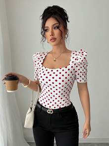 Elenzga 女士时尚优雅性感休闲短袖T恤，常规肩部方领，泡泡袖配褶皱袖口，黑白波点印花，修身版型，适合度假穿着 - 彩色 - 查看 4