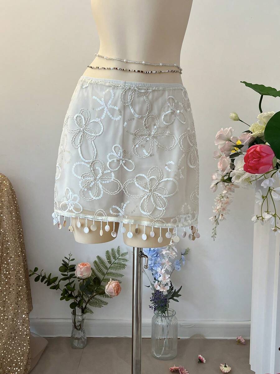 SuriyaCove 时尚甜美修身亮片刺绣A字迷你裙 - 杏色 - 查看 1