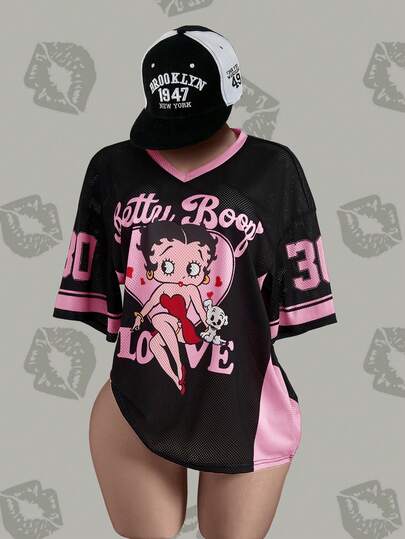 Betty Boop x SHEIN Camiseta de manga corta de uso diario versátil casual con cuello en V y estampado de letras de dibujos animados para mujer de talla grande